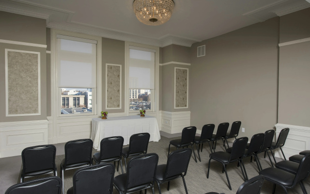 photo 3 of Hilton Garden Inn Louisville Downtown