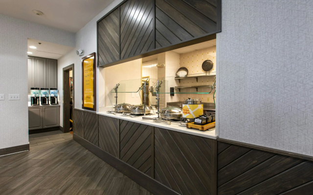 photo 4 of Hilton Garden Inn Lynchburg