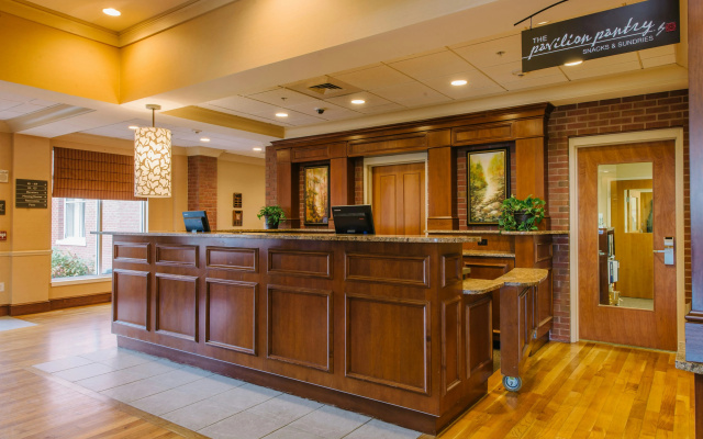 photo 2 of Hilton Garden Inn Manchester Downtown