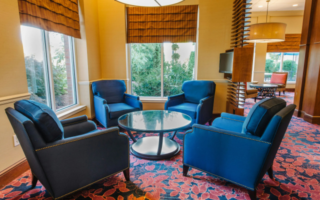 photo 3 of Hilton Garden Inn Manchester Downtown