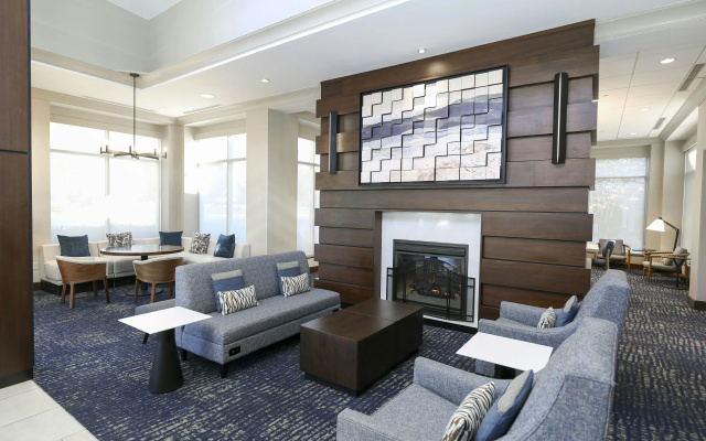photo 2 of Hilton Garden Inn Melville