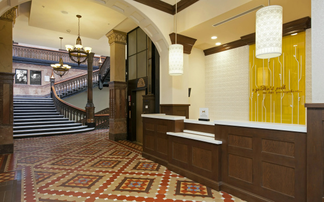 photo 2 of Hilton Garden Inn Milwaukee Downtown