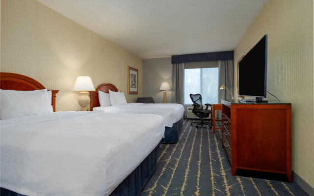 photo 5 of Hilton Garden Inn Milwaukee Northwest Conference Center