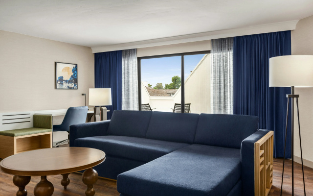 photo 3 of Hilton Garden Inn Monterey