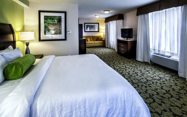 photo 3 of Hilton Garden Inn New York / Staten Island