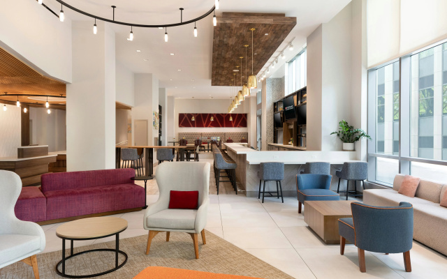 photo 2 of Hilton Garden Inn Long Island City New York