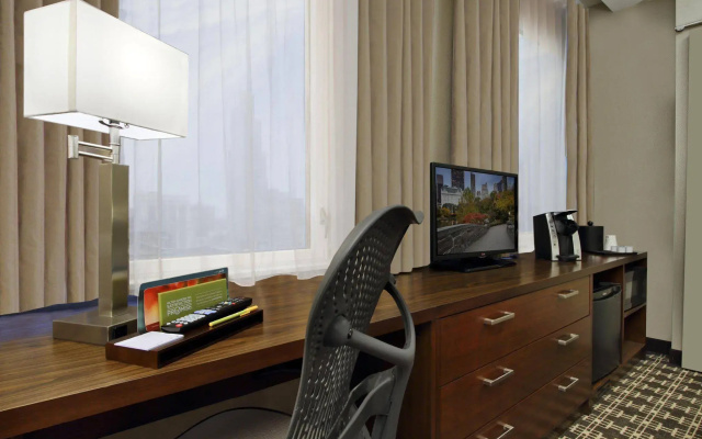 photo 5 of Hilton Garden Inn New York/Midtown Park Ave