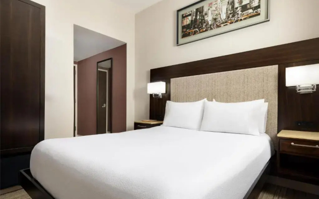 photo 5 of Hilton Garden Inn New York/Times Square Central