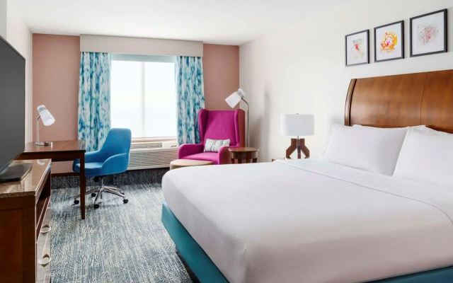 photo 5 of Hilton Garden Inn Orlando at SeaWorld