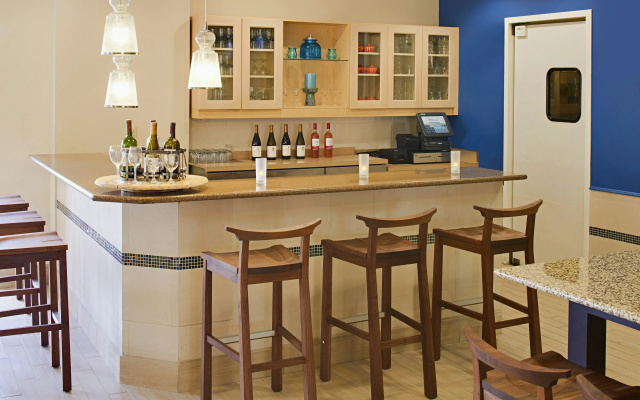 photo 3 of Hilton Garden Inn Orlando International Drive North