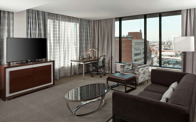 photo 3 of Hilton Garden Inn Phoenix Downtown