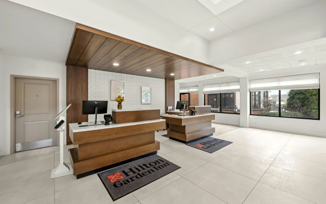 photo 2 of Hilton Garden Inn Plymouth