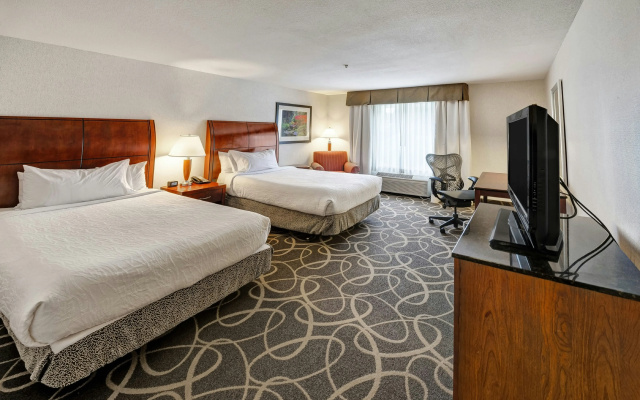 photo 3 of Hilton Garden Inn Portland Airport