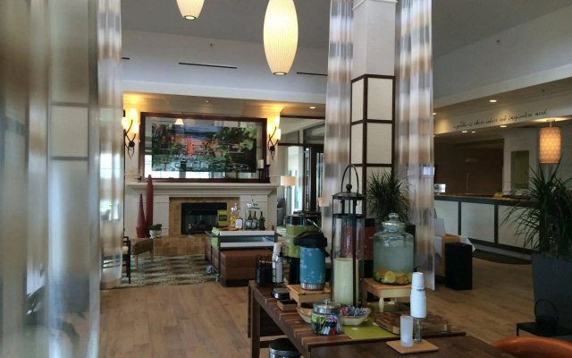 photo 2 of Hilton Garden Inn Riverhead