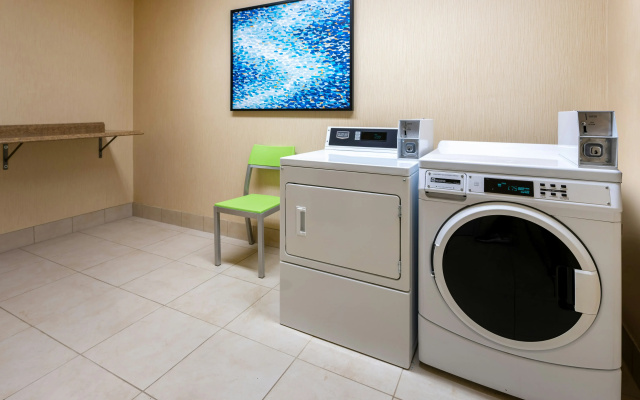 photo 3 of Hilton Garden Inn Roanoke