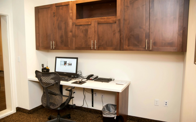 photo 3 of Hilton Garden Inn San Antonio-Live Oak Conference Center