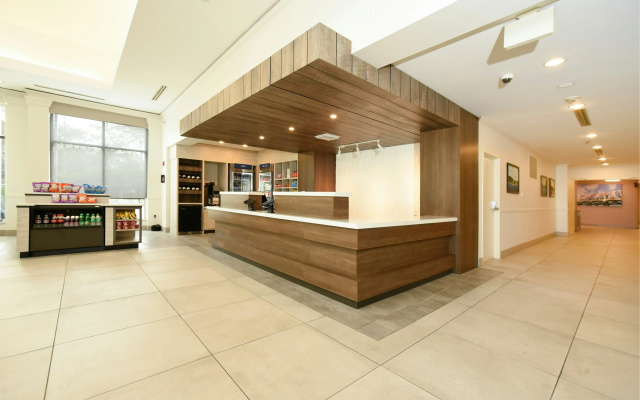 photo 2 of Hilton Garden Inn Saratoga Springs