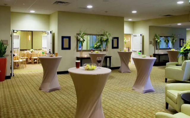 photo 2 of Hilton Garden Inn Seattle/Bothell