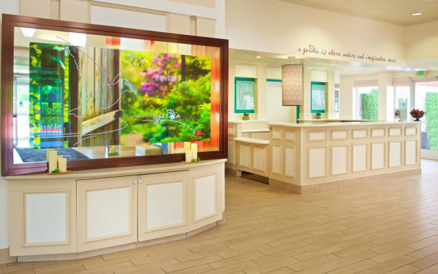 photo 2 of Hilton Garden Inn Seattle/Renton
