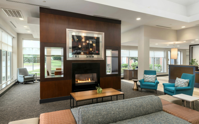 photo 3 of Hilton Garden Inn Silver Spring White Oak