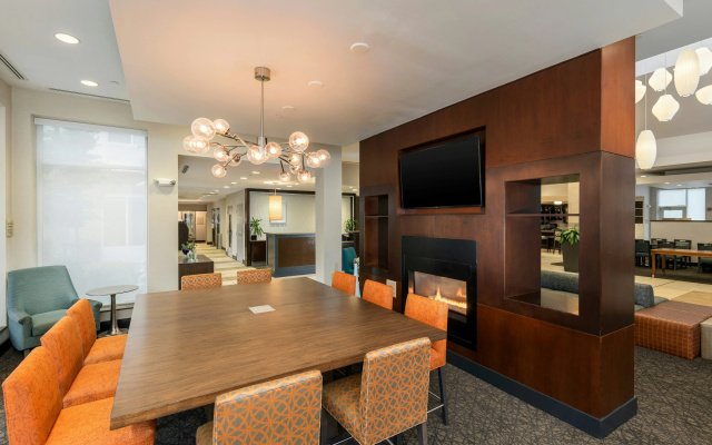 photo 4 of Hilton Garden Inn Silver Spring White Oak