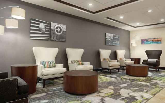 photo 2 of Hilton Garden Inn South Bend