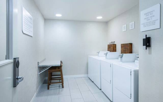 photo 4 of Hilton Garden Inn St. Charles