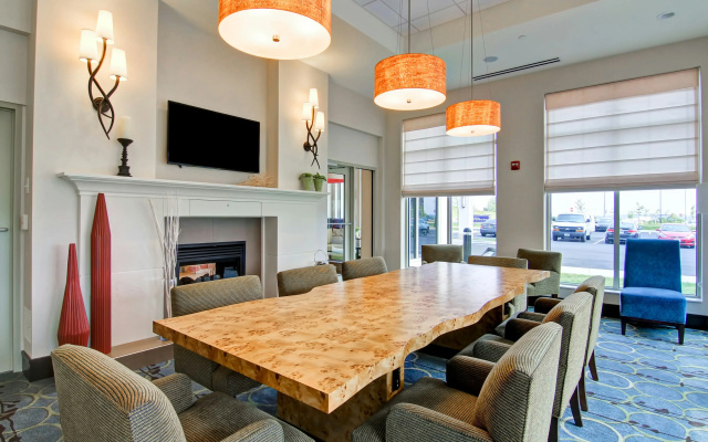photo 3 of Hilton Garden Inn Woodbridge