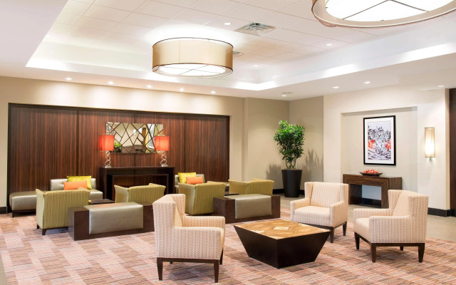 photo 3 of DoubleTree by Hilton Hotel Grand Rapids Airport