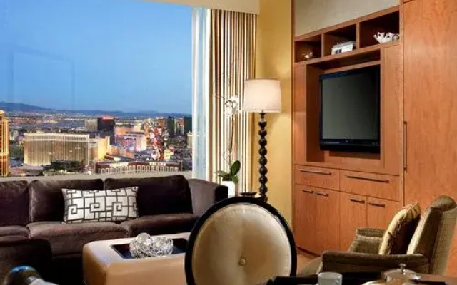 photo 3 of Hilton Grand Vacations Club at Trump International Hotel Las Vegas, Las Vegas, USA