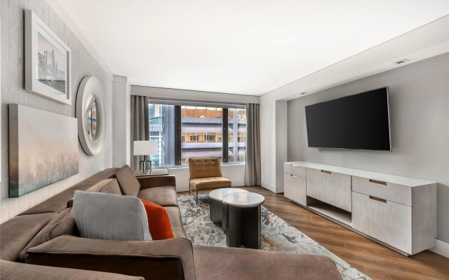 photo 3 of Hilton Grand Vacations Club Chicago Magnificent Mile