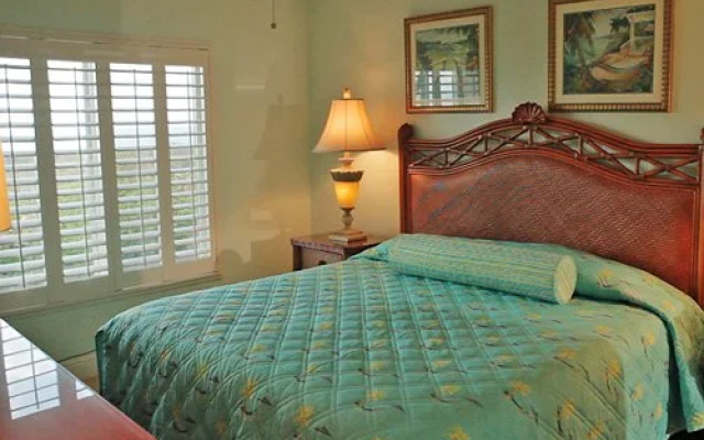 photo 2 of Hilton Grand Vacations Plantation Beach Club at South Seas Island Resort