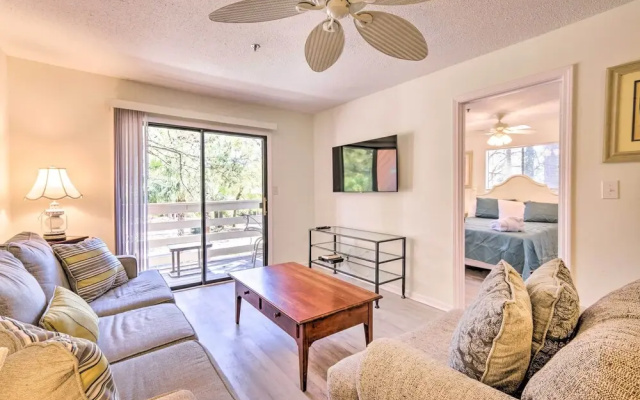 photo 4 of Hilton Head Condo: Pool, Hot Tub & Tennis Access!