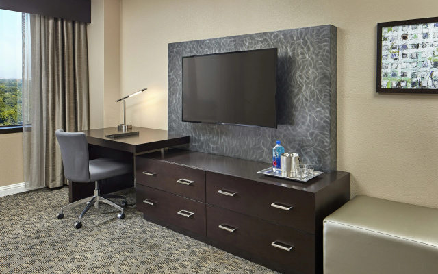 photo 4 of Hilton Houston Plaza/Medical Center