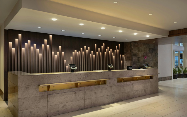 photo 2 of Hilton Indianapolis Hotel & Suites