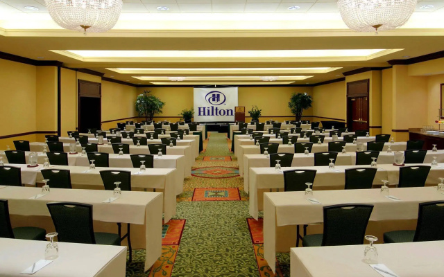 photo 3 of Hilton Indianapolis North