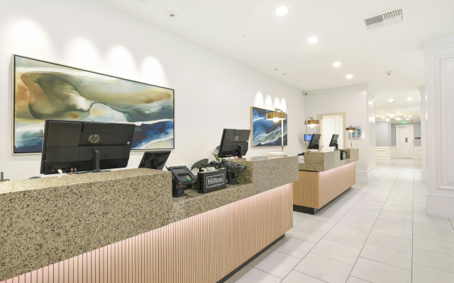photo 3 of Hilton Irvine/Orange County Airport