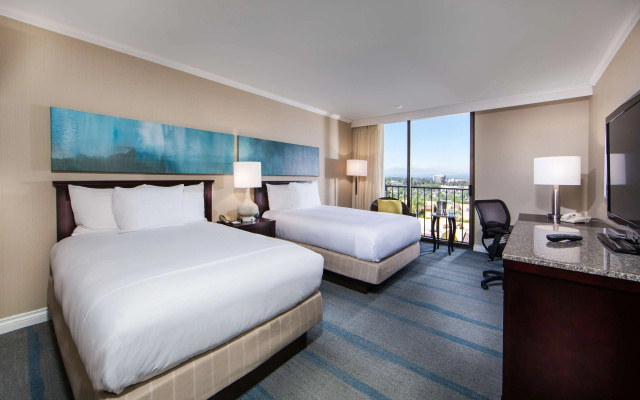 photo 5 of Hilton Irvine/Orange County Airport