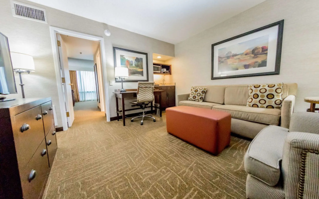 photo 4 of Embassy Suites by Hilton Lexington Green