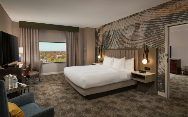 photo 3 of Hilton Lexington/Downtown