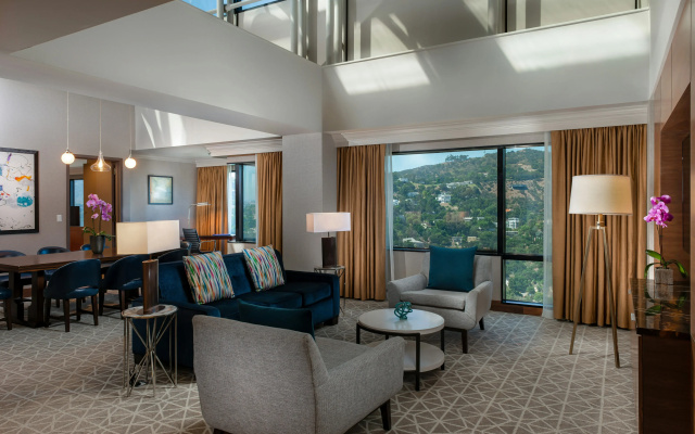 photo 3 of Hilton Los Angeles/Universal City