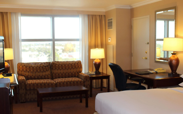 photo 2 of Hilton Melbourne, FL