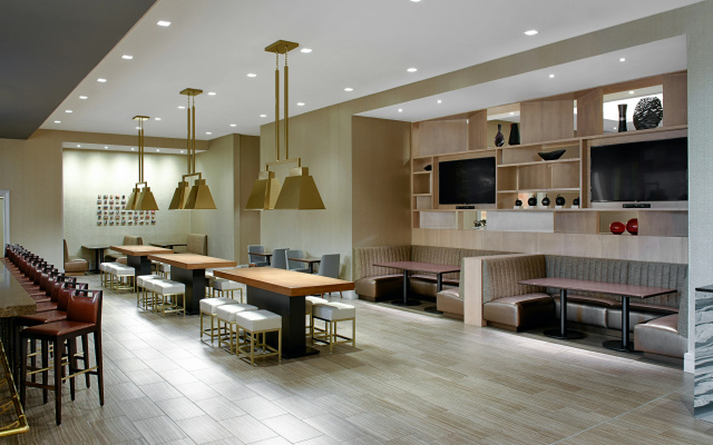 photo 3 of Hilton Minneapolis