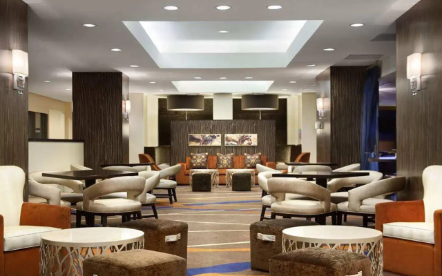 photo 2 of Hilton New York JFK Airport Hotel