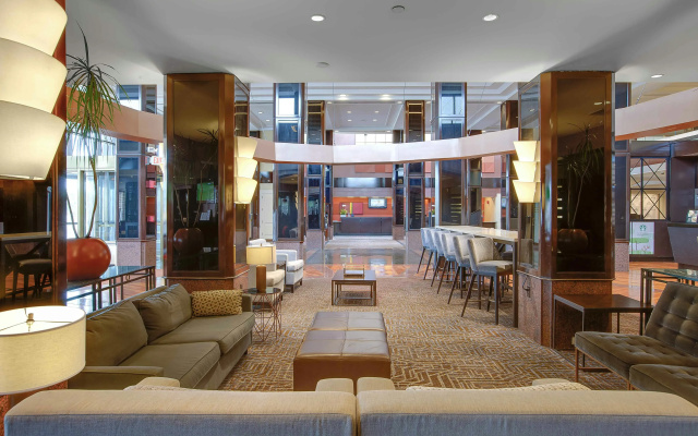 photo 2 of Hilton Newark Airport