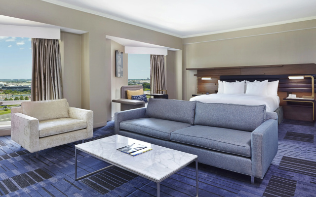 photo 5 of Hilton Newark Airport