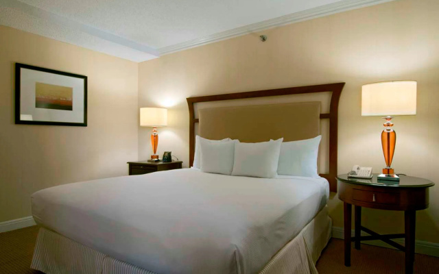 photo 4 of Hilton Raleigh North Hills