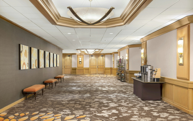 photo 2 of Hilton Orange County/Costa Mesa