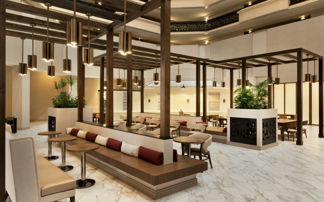 photo 2 of Embassy Suites by Hilton Phoenix Downtown North