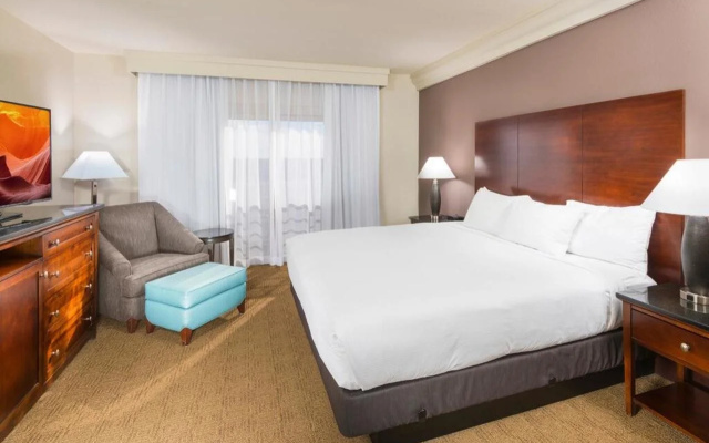 photo 4 of DoubleTree by Hilton Phoenix Mesa
